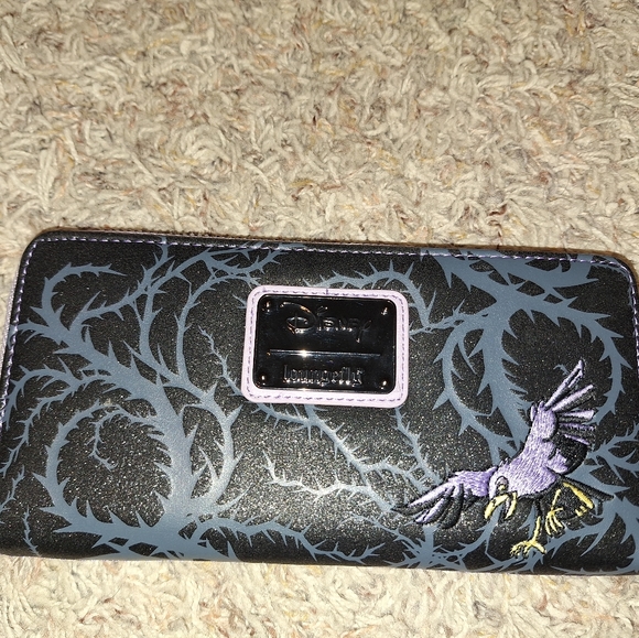 Loungefly Malificient Backpack and Wallet - Picture 16 of 16